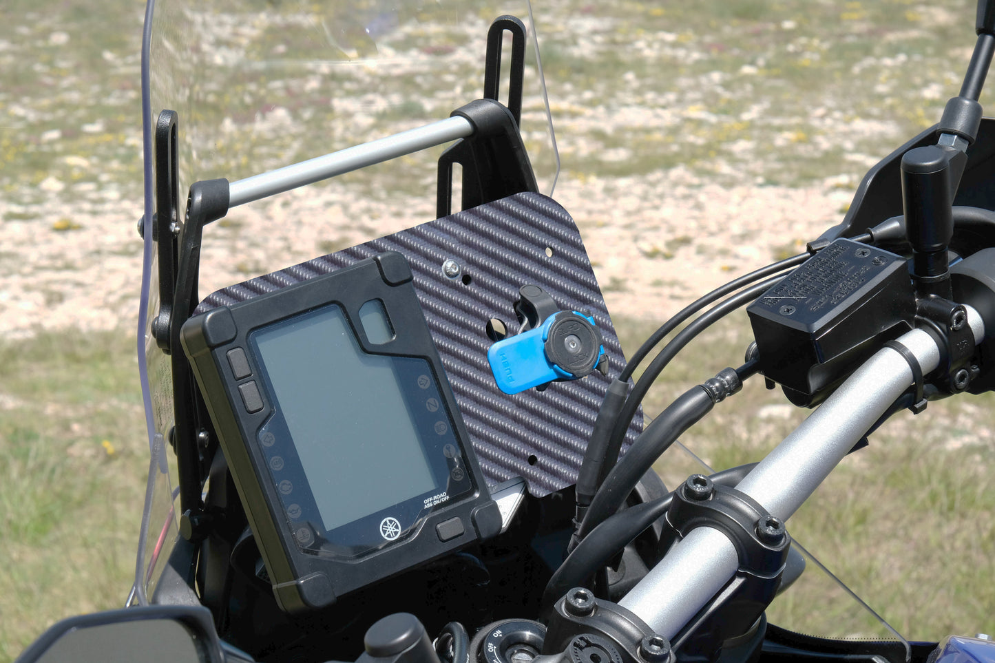 Carbon Phone Holder - LCD Screen Shift Plate for Yamaha Ténéré 700 (1st Gen)
