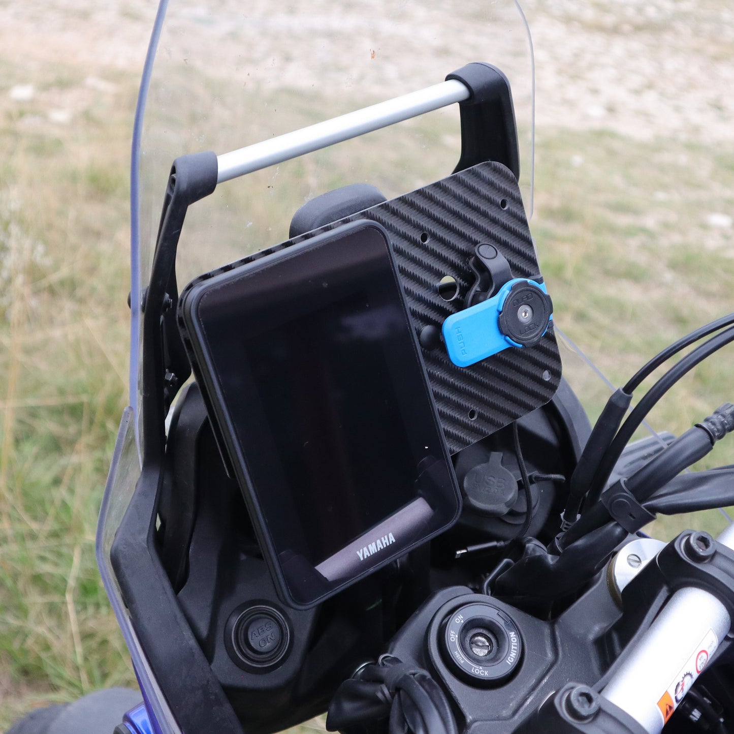 Carbon Phone Holder - TFT Screen Shift Plate for Yamaha Ténéré 700 (2nd Generation)